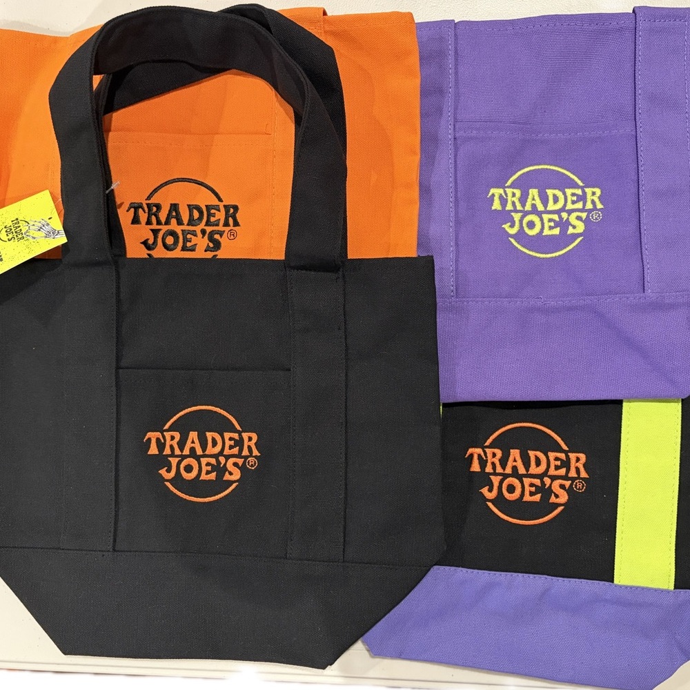 NWT Set of 4 Trader Joe’s Halloween Trick-or-Trick Mini Canvas Tote Bag